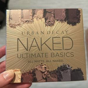 Urban decay brand new eyeshadow palette. Ultimate basics